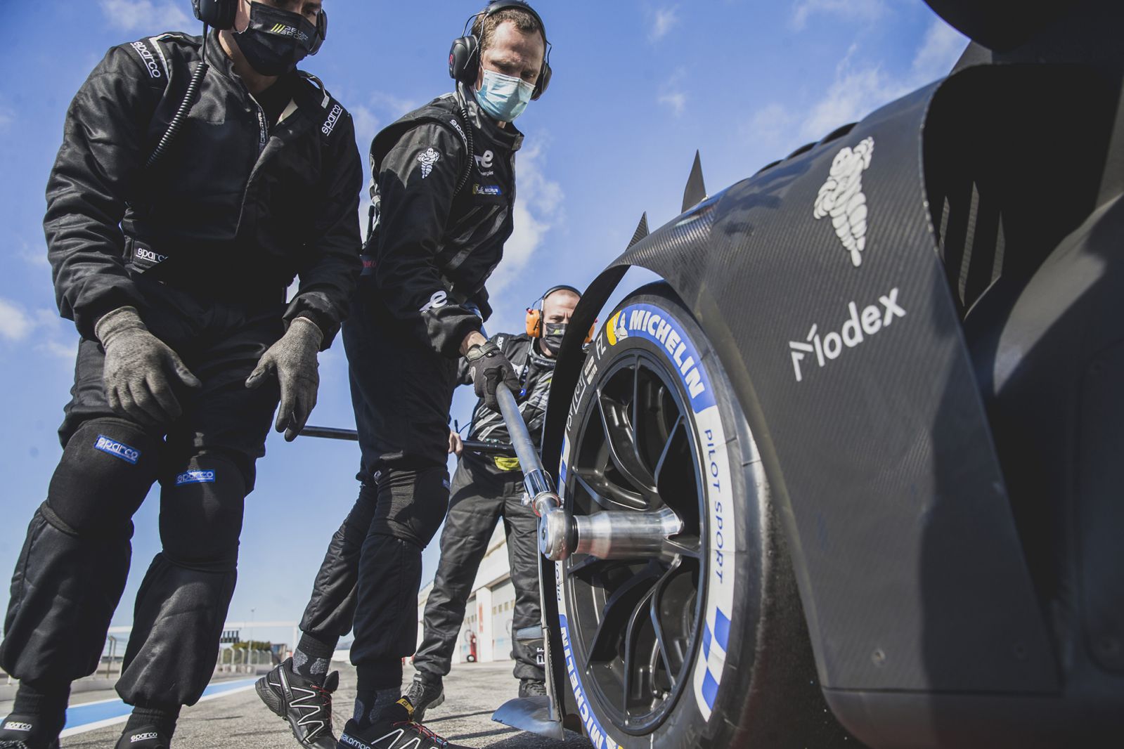 Peugeot Sport y Modex se unen para redefinir el significado de innovación y rendimiento