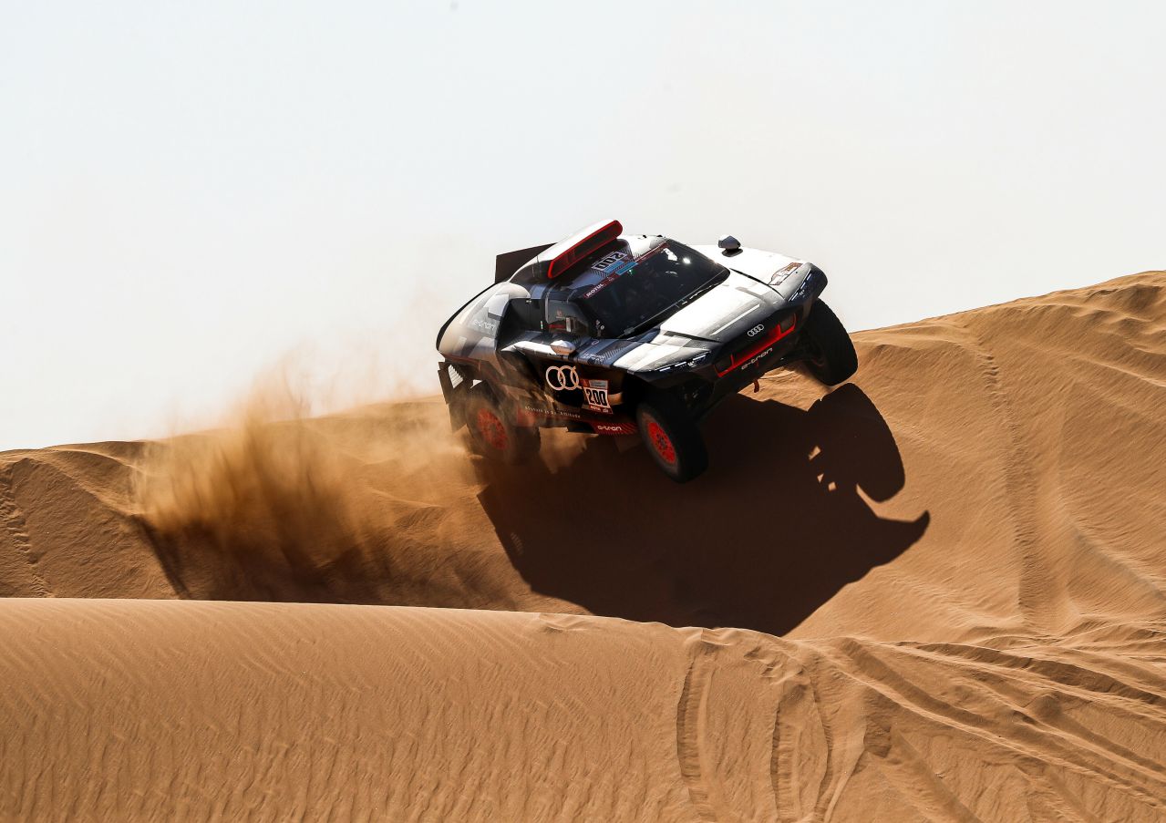 El Audi RS Q e-tron se enfrenta a un nuevo desafío en Abu Dhabi