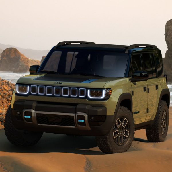 La marca Jeep® revela un plan de liderazgo global en electrificación del SUV
