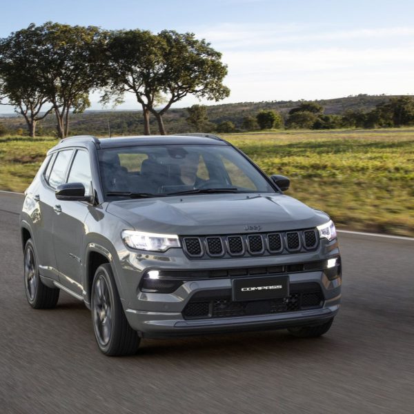 La marca Jeep® presenta la “Serie-S” para sus modelos Compass y Renegade