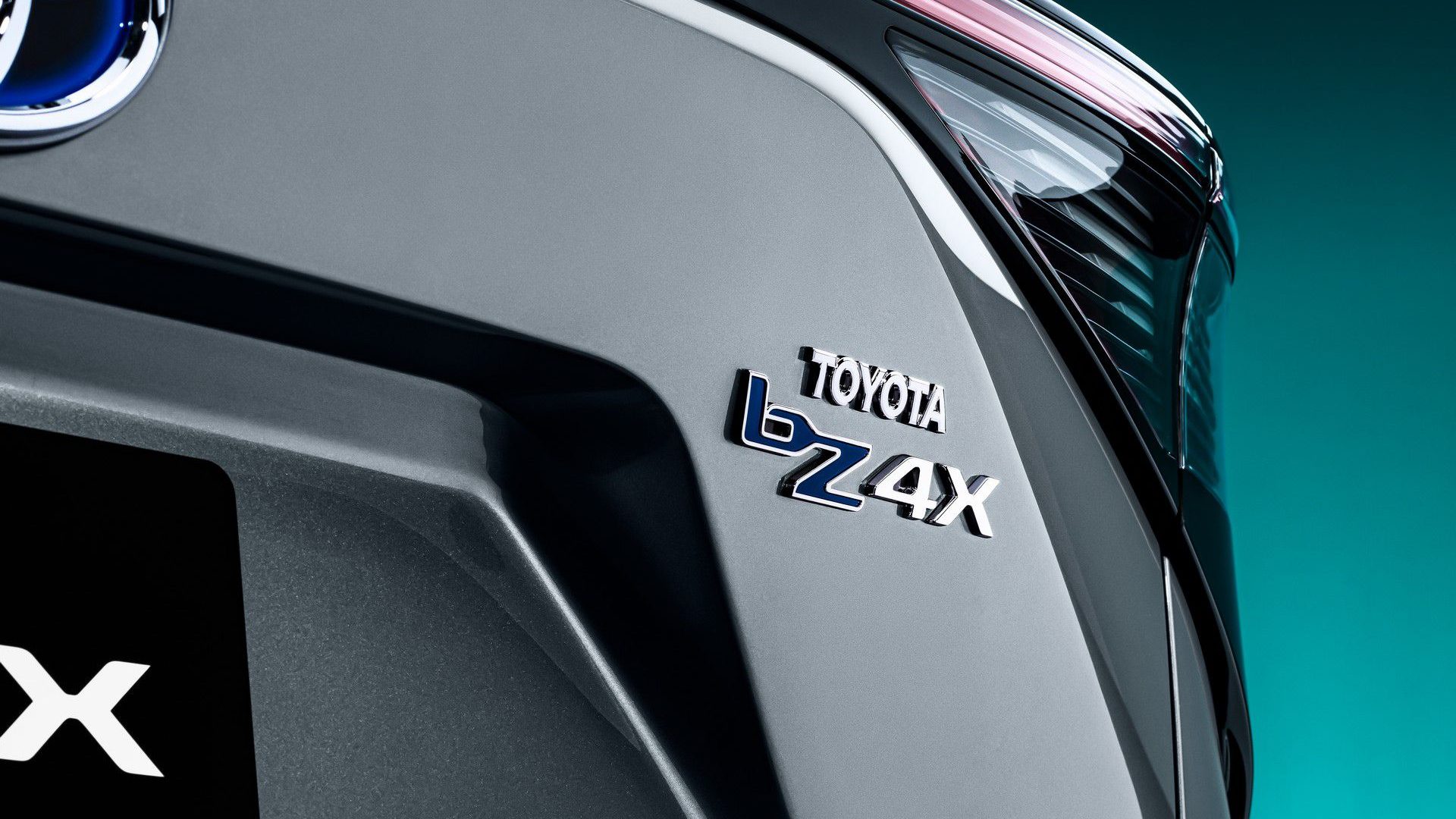 2021-Toyota-bZ4X-Concept-07