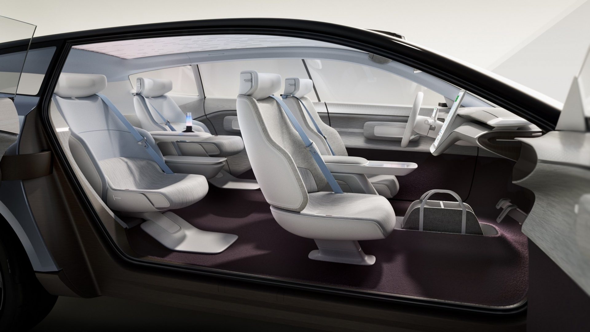 2021-Volvo-Recharge-Concept-Interior-03