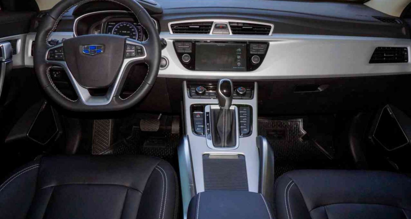 REVIEW GEELY EMGRAND X7 SPORT