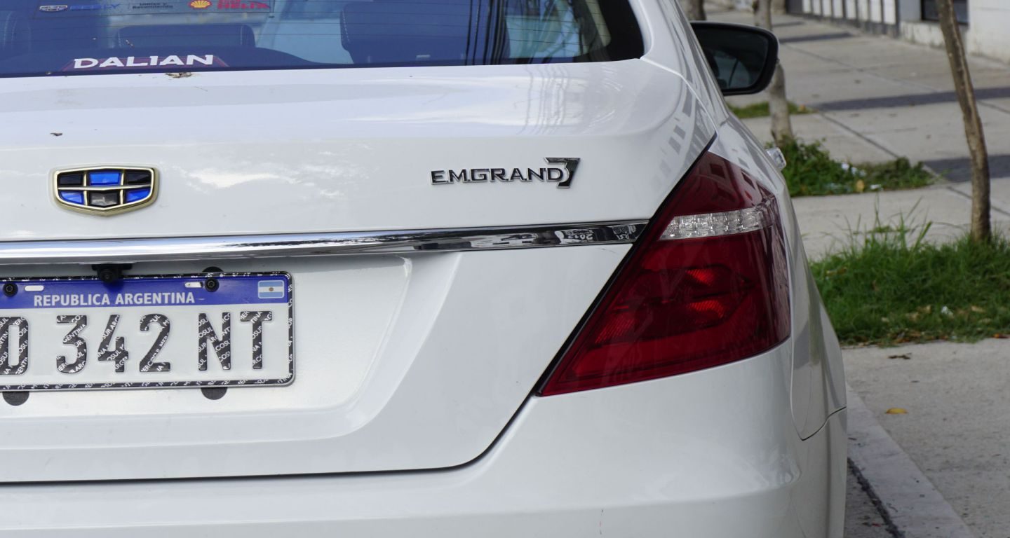 REVIEW GEELY EMGRAND 7
