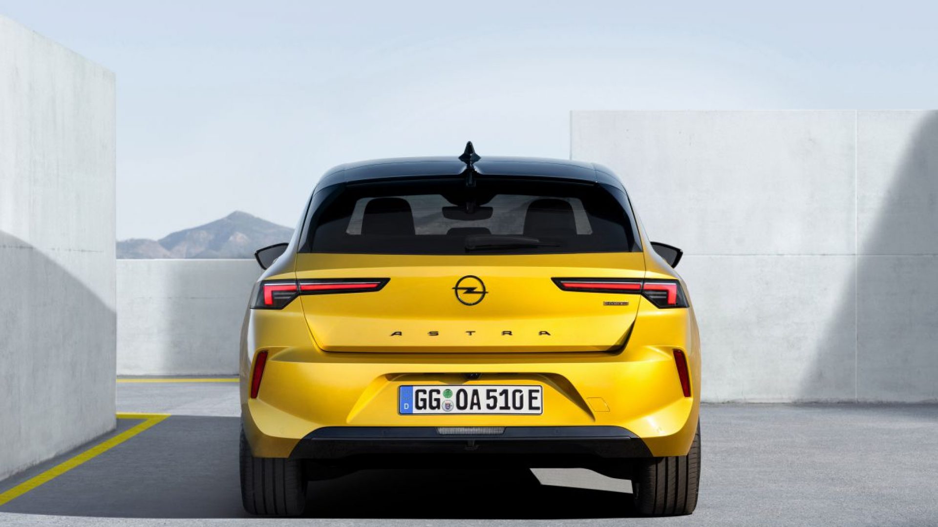 Opel-Astra-516130